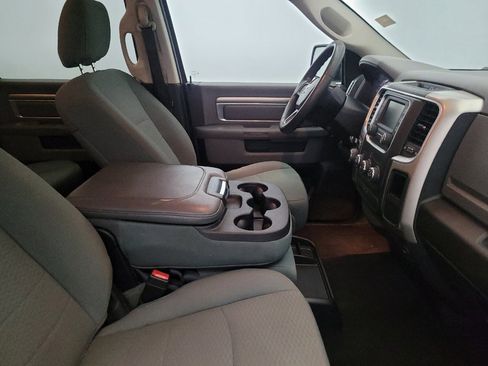 Used 2017 RAM 1500 Classic SLT image 21