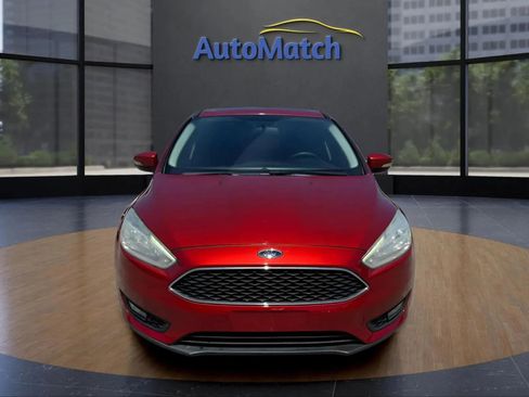 Used 2018 Ford Focus SEL FWD image 3