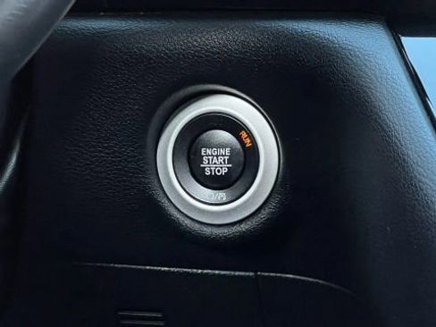 Used 2018 Chrysler Pacifica Touring Plus w/ S Appearance Package image 48