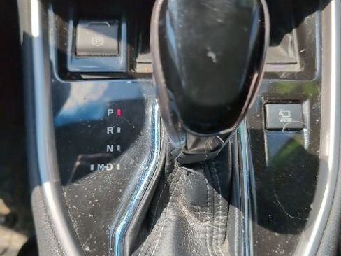 Used 2022 Subaru Outback Touring AWD/4WD image 17
