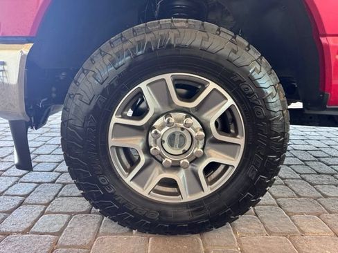 Used 2023 Ford F250 Lariat w/ FX4 Off-Road Package AWD/4WD image 26