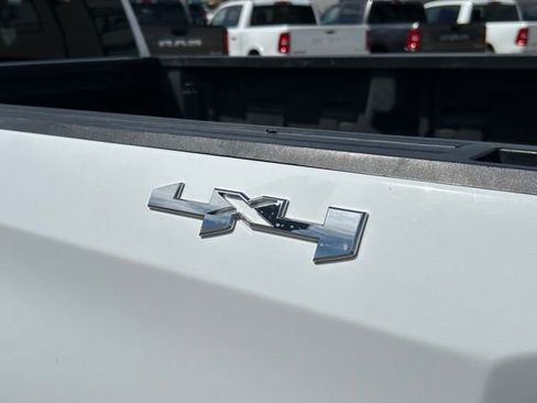Used 2023 GMC Sierra 1500 Pro w/ Convenience Package AWD/4WD image 12