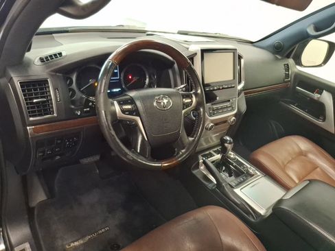 Used 2016 Toyota Land Cruiser AWD/4WD image 18
