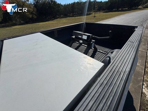 Used 2002 Ford F350 XLT image 19