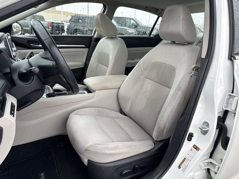 Used 2019 Nissan Altima 2.5 SV image 25