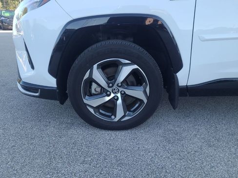 Used 2023 Toyota RAV4 SE image 25