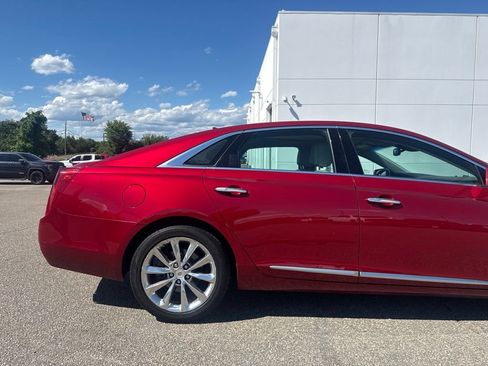Used 2013 Cadillac XTS Luxury w/ Driver Awareness Package FWD image 12