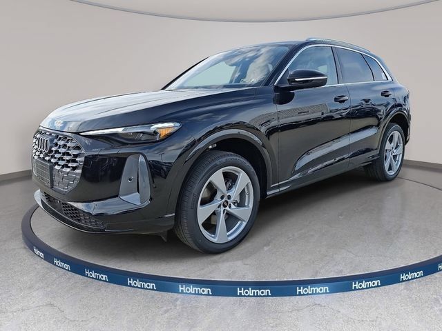 Used 2025 Audi Q5 Premium Plus w/ Premium Plus AWD/4WD image 1