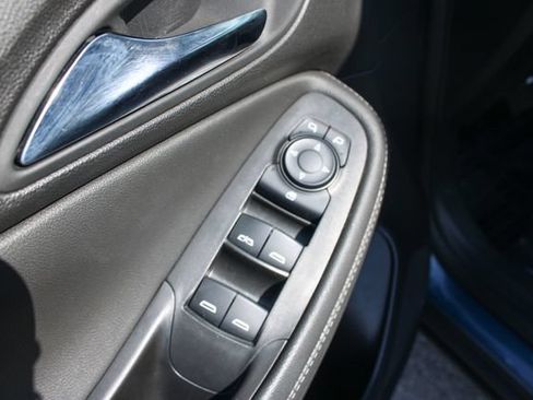 Used 2024 Buick Encore GX Preferred FWD image 11