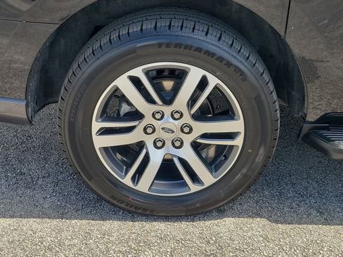 Certified 2024 Ford Expedition Max Limited RWD image 6