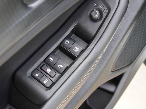 Used 2024 Jeep Grand Cherokee Altitude AWD/4WD image 21