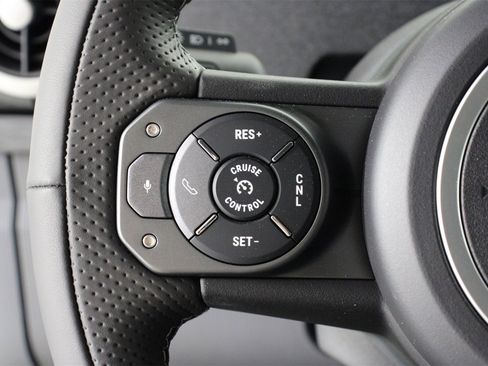 Used 2025 INEOS Grenadier Fieldmaster Edition image 13