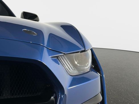 Used 2021 Ford Mustang Shelby GT500 w/ Technology Package RWD image 19