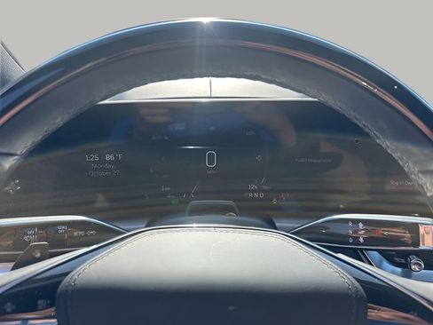 New 2026 Cadillac Lyriq Signature Luxury w/ Nappa Leather Package AWD/4WD image 29