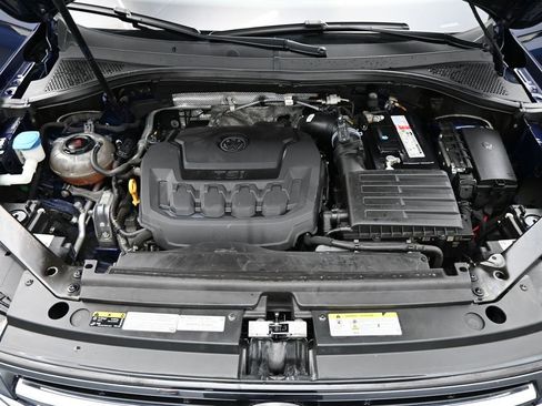 Used 2022 Volkswagen Tiguan SE image 15