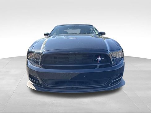 Used 2014 Ford Mustang GT w/ Electronics Package RWD image 10