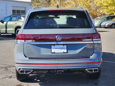 New 2026 Volkswagen Atlas SEL Premium R-Line image 5