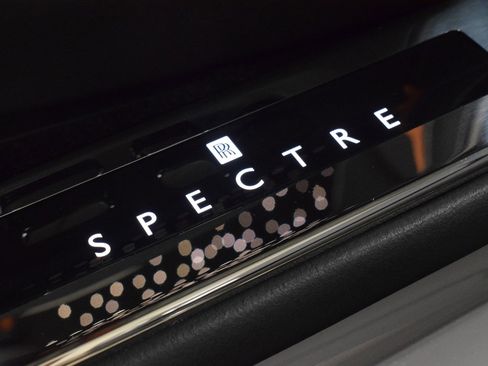 New 2024 Rolls-Royce Spectre w/ Spectre Launch Package image 35
