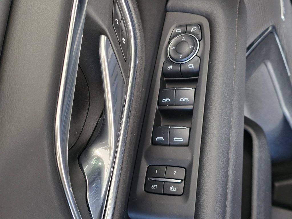 Used 2024 Chevrolet Tahoe High Country AWD/4WD image 21