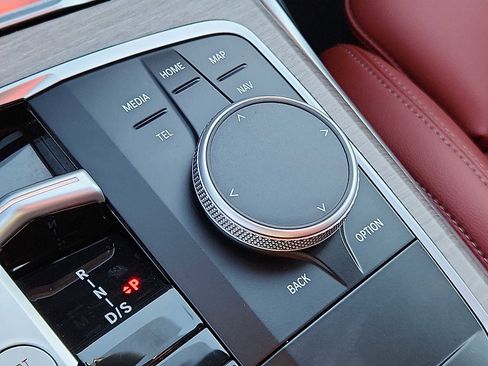 Certified 2025 BMW 330i xDrive Sedan w/ Convenience Package image 25