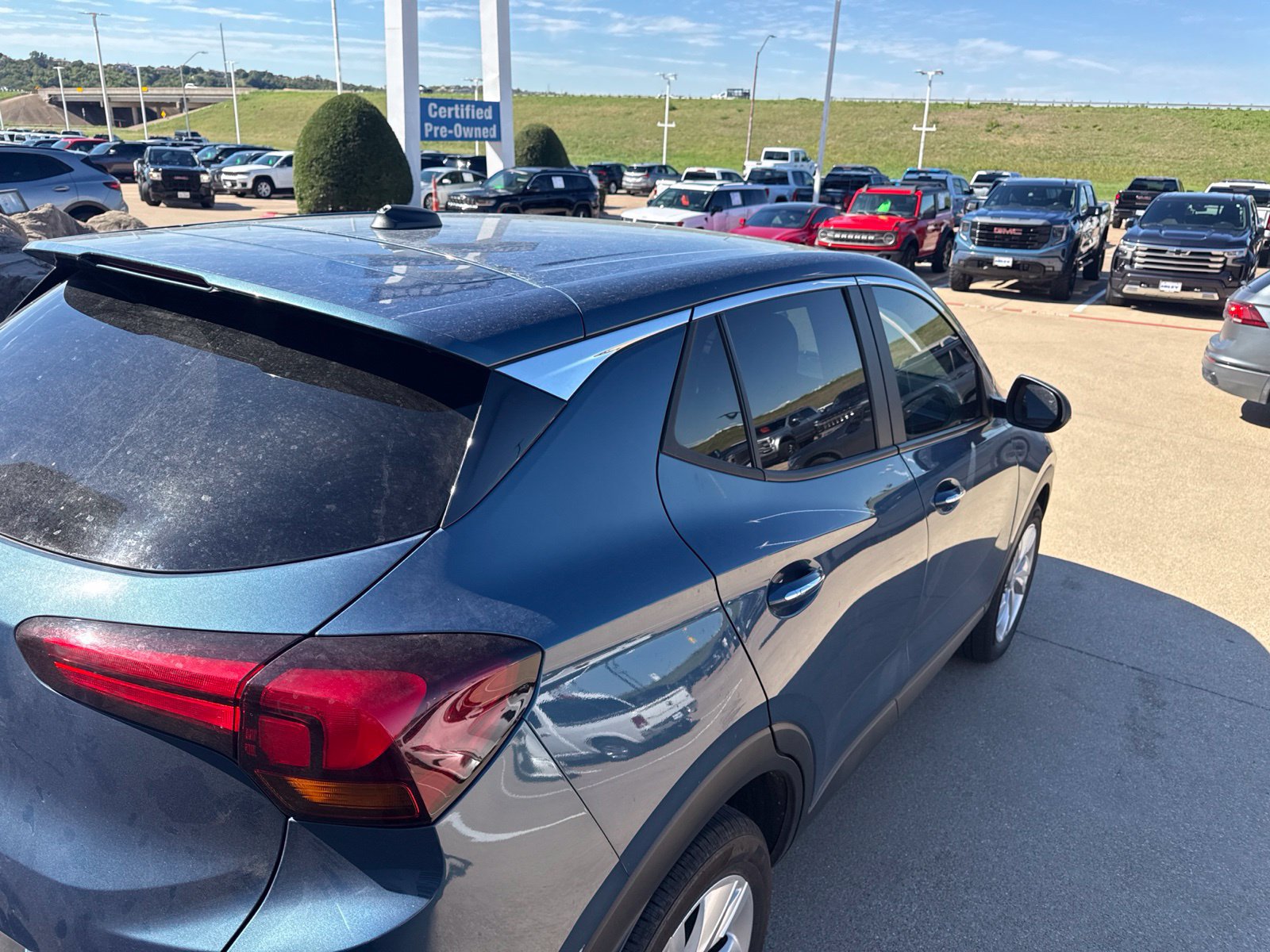 Used 2025 Buick Encore GX Preferred w/ Comfort Package FWD image 16