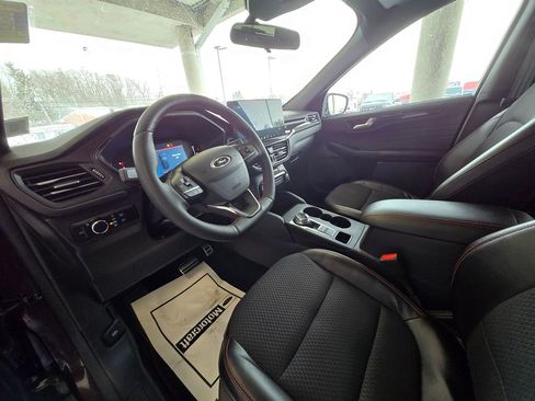 Used 2023 Ford Escape ST-Line w/ Tech Pack #1 image 10