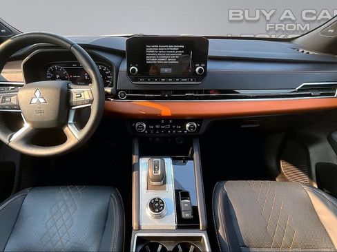 Used 2022 Mitsubishi Outlander SEL AWD/4WD image 16