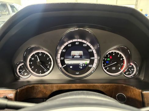 Used 2013 Mercedes-Benz E 350 4MATIC Sedan image 26