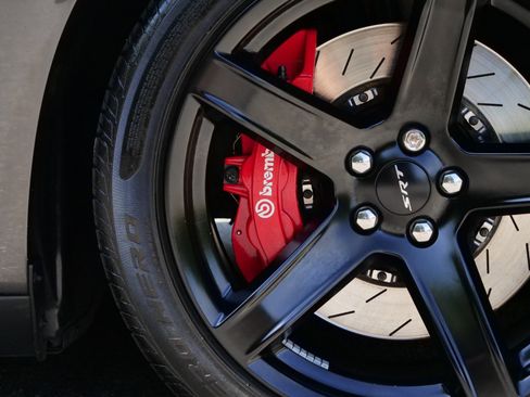 Used 2018 Dodge Challenger SRT Hellcat RWD image 33