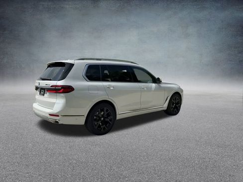 Used 2025 BMW X7 xDrive40i image 23
