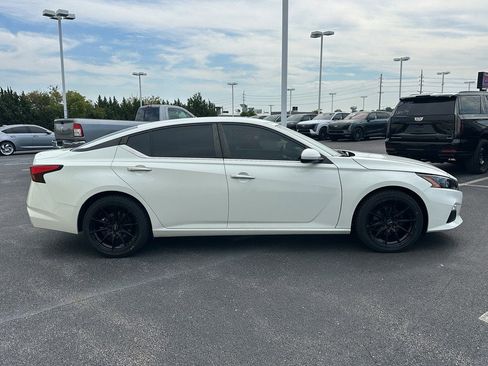 Used 2022 Nissan Altima 2.5 S image 4