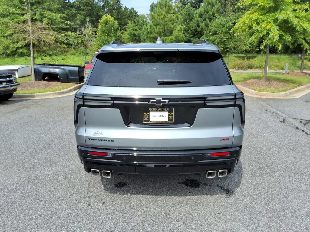 New 2026 Chevrolet Traverse RS w/ LPO, Floor Liner Package FWD image 6