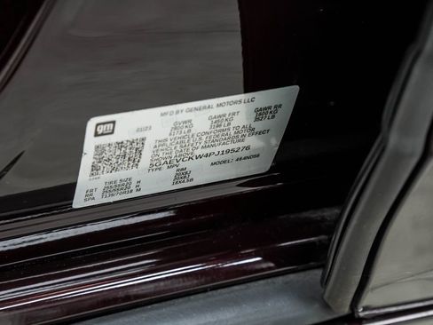 Used 2023 Buick Enclave Avenir w/ Avenir Technology Package AWD/4WD image 49