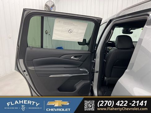 New 2026 Chevrolet Traverse LT w/ Driver Confidence Package AWD/4WD image 10
