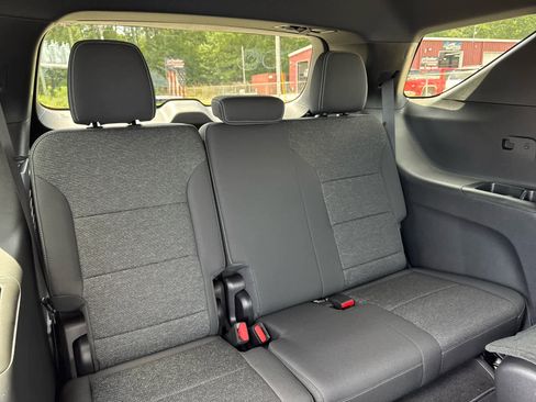 New 2026 Chevrolet Traverse LT image 18