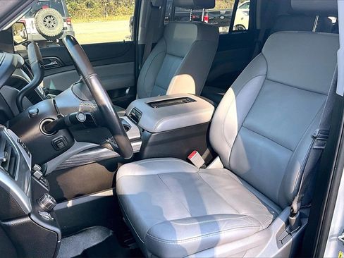 Used 2016 Chevrolet Tahoe LT w/ Luxury Package image 19