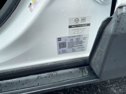 Certified 2023 GMC Acadia SLT FWD image 34