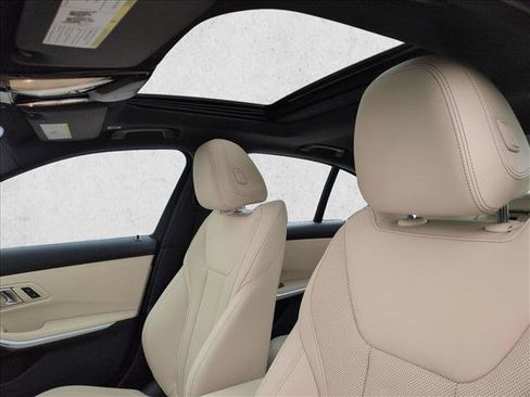 Used 2025 BMW 330i Sedan RWD image 16