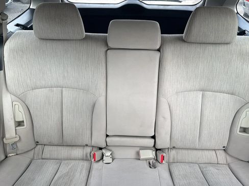 Used 2013 Subaru Outback 2.5i Premium w/ Popular Pkg 1A AWD/4WD image 13