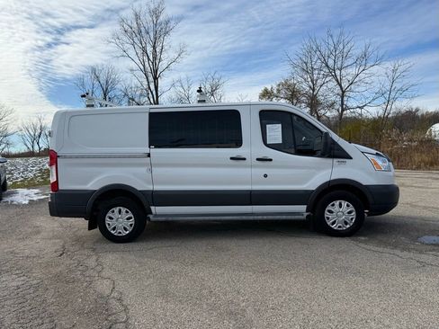 Used 2018 Ford Transit 250 130 Low Roof w/ Exterior Upgrade Package image 2