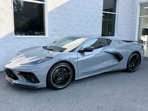 Used 2024 Chevrolet Corvette Stingray Preferred Cpe w/ Z51 Performance Package RWD image 1