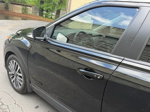 Used 2023 Nissan Kicks SV w/ Interior Electronics Package FWD image 36