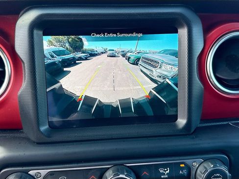 Used 2021 Jeep Wrangler Unlimited Rubicon image 15