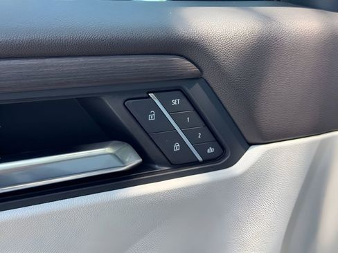 New 2026 GMC Acadia Denali w/ Super Cruise Package FWD image 12