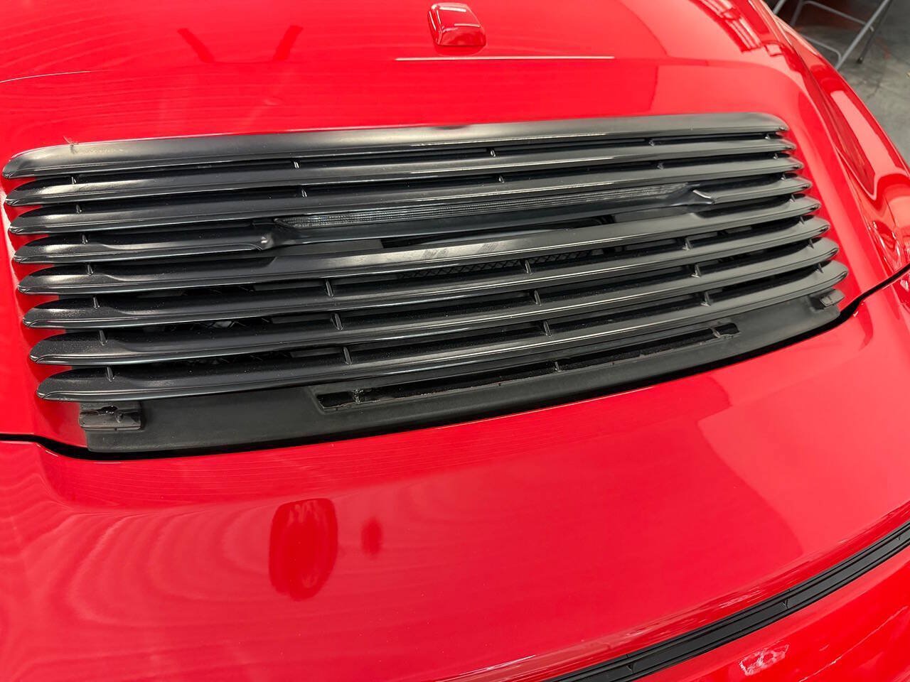 Used 2015 Porsche 911 Cabriolet image 24