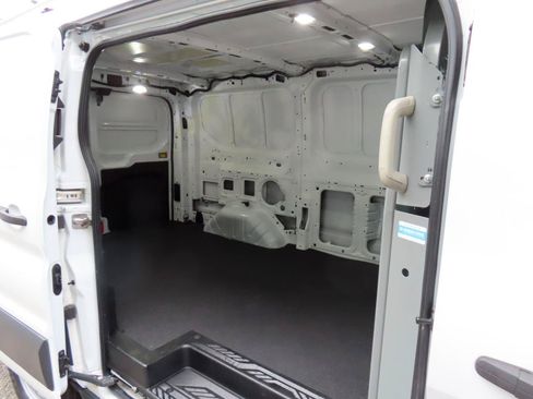 Used 2018 Ford Transit 250 130 Low Roof RWD image 14
