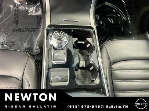 Used 2019 Ford Edge SEL w/ Equipment Group 201A AWD/4WD image 12