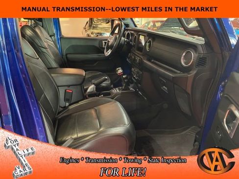 Used 2020 Jeep Wrangler Unlimited Sahara image 8