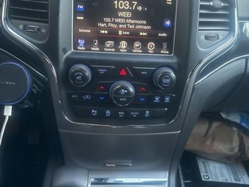 Used 2017 Jeep Grand Cherokee Trailhawk image 5