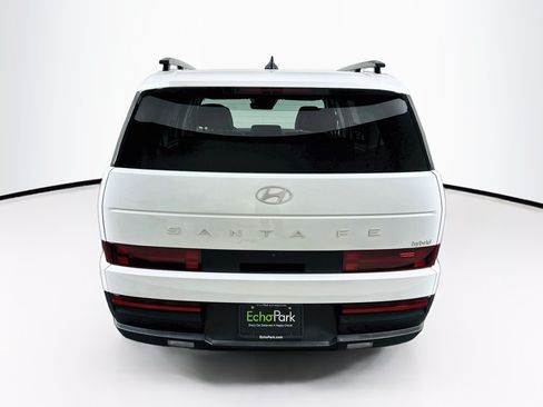 Used 2025 Hyundai Santa Fe SEL FWD image 7